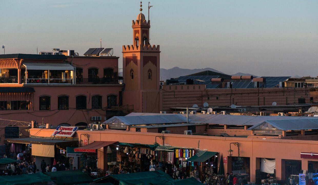 Vue sur la ville de Marrakech et ses quartiers modernes